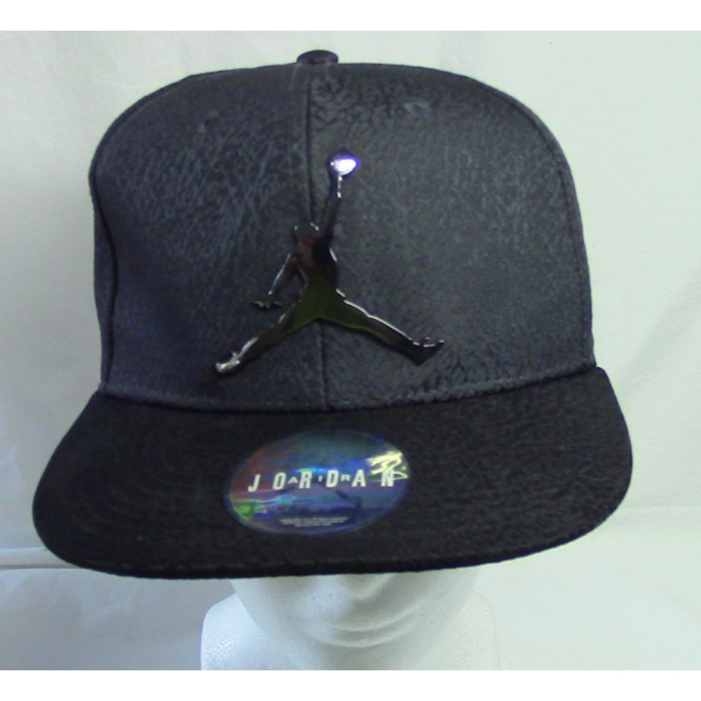Nike Air Jordan Jumpman Hat Cap Snap Back Black Metal Logo Elephant Print Youth